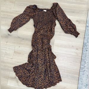 Shirred Square Neck Maxi Dress In Animal Print Size Small